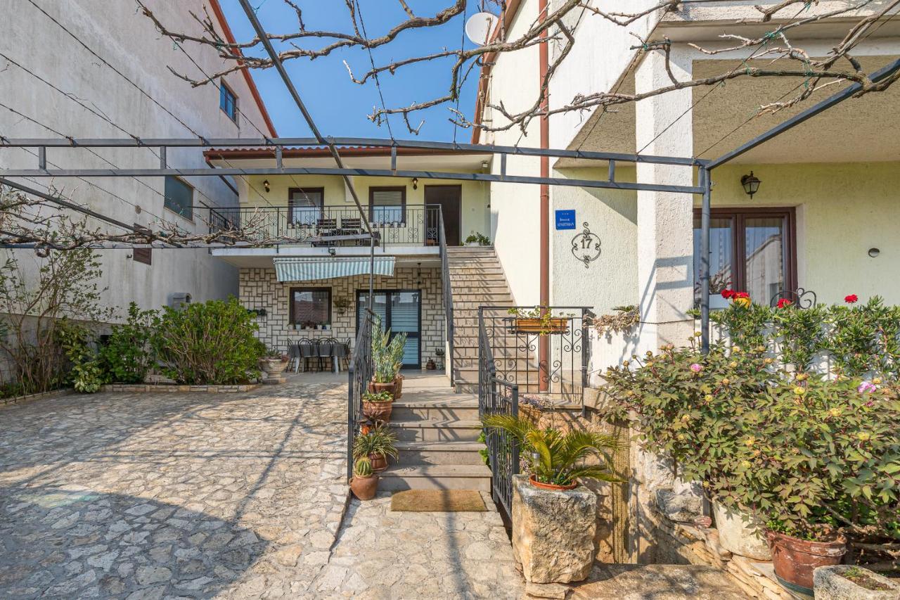 Apartments Junek *